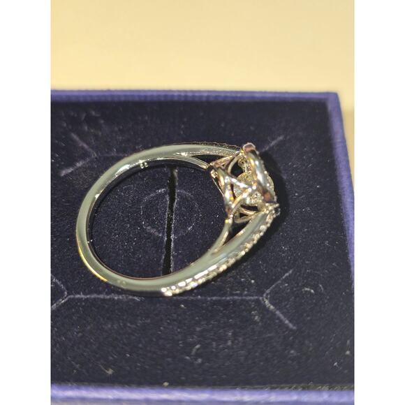 Swarovski Sparkling Dance Round Ring 55 ~ Size 7 - NWB - Picture 5 of 5